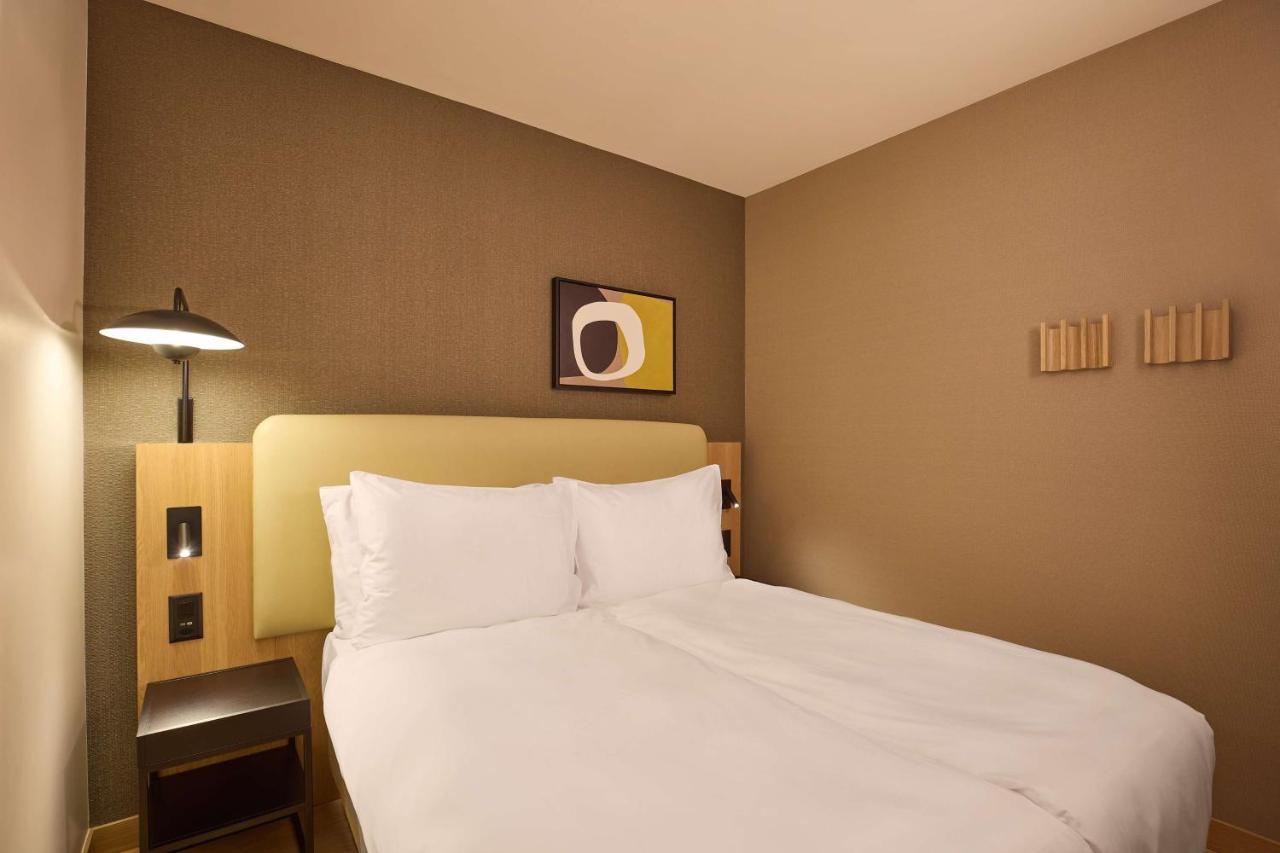 Adina Apartment Hotel Geneva Vernier Bagian luar foto