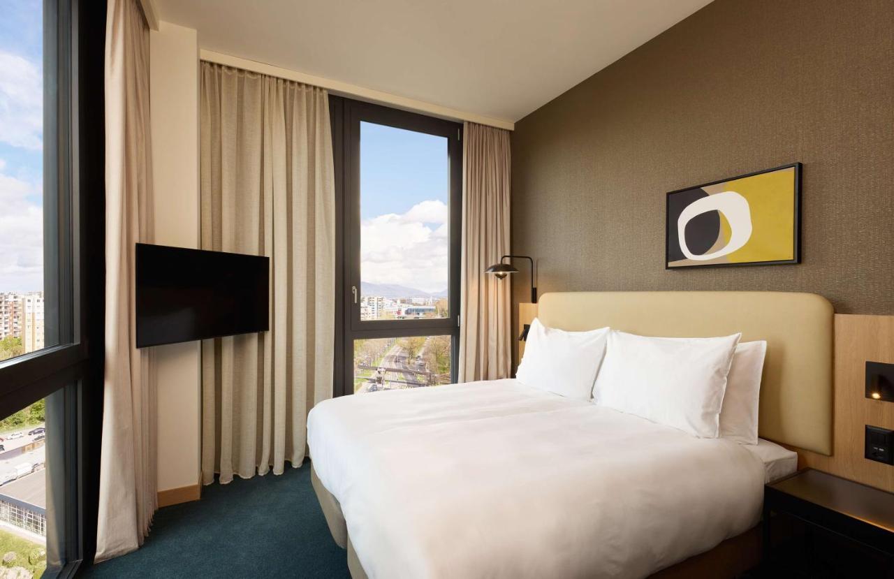 Adina Apartment Hotel Geneva Vernier Bagian luar foto